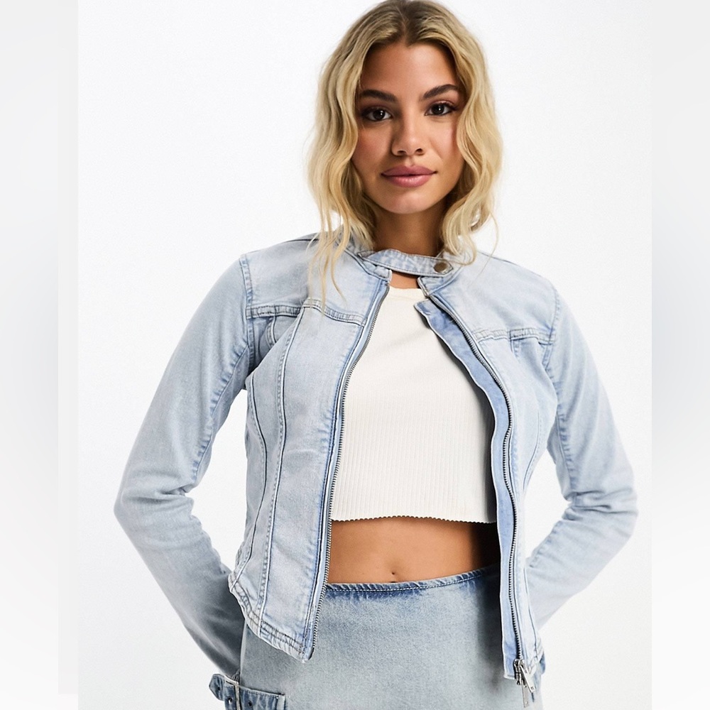 Fitted Denim Jacket with collar